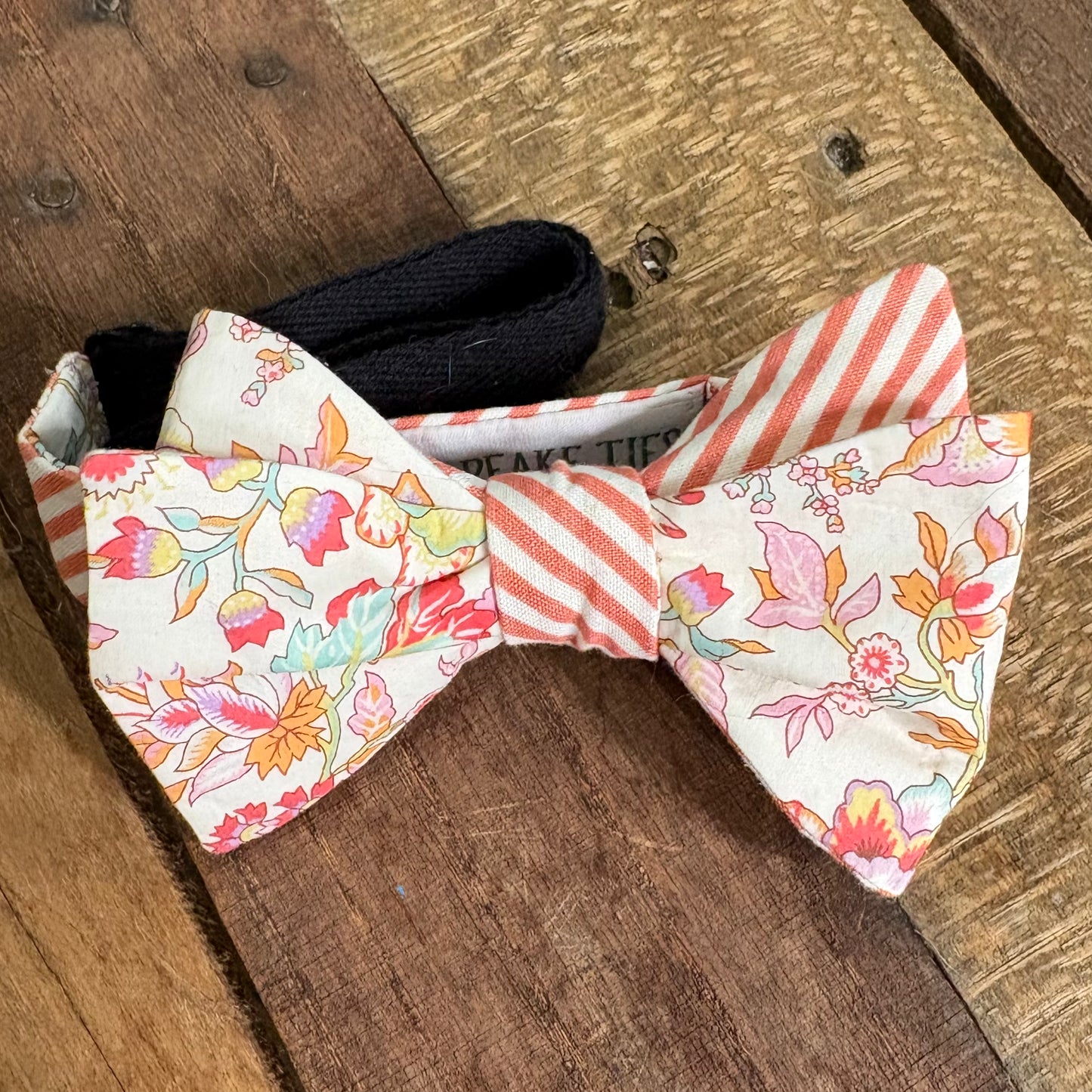 $25 Coral/Red Bow Ties