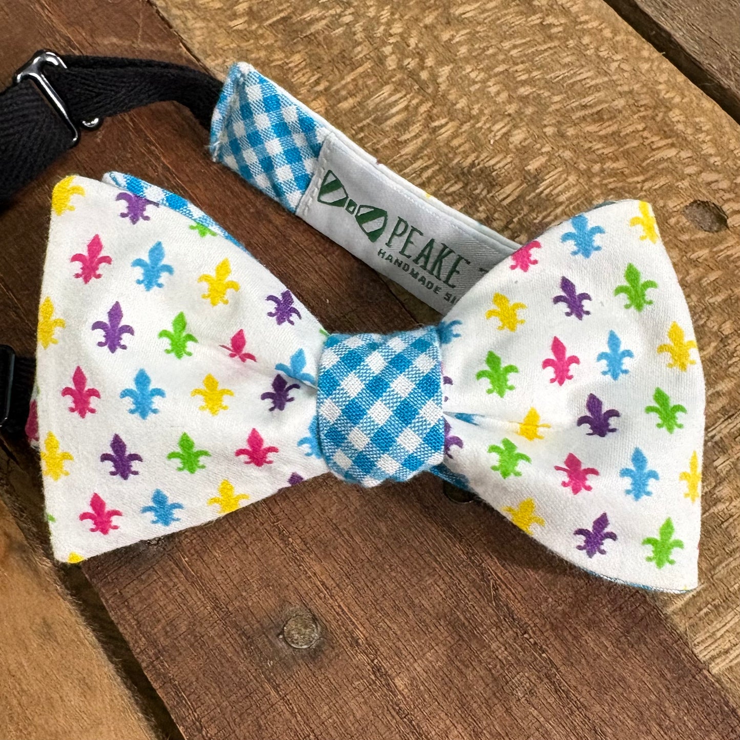 Mostly White Derby Bow Ties