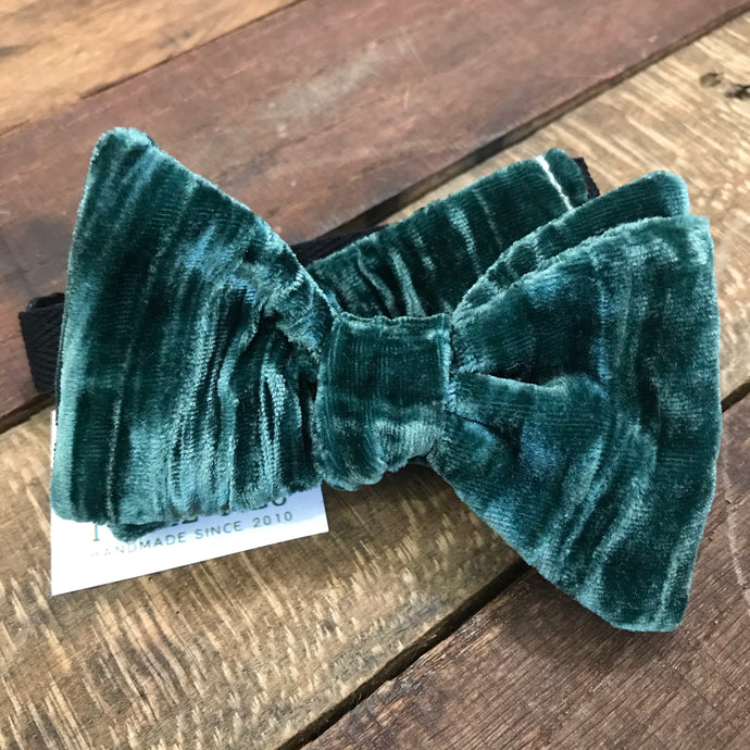 Winter Green Crushed Velvet Bow Tie