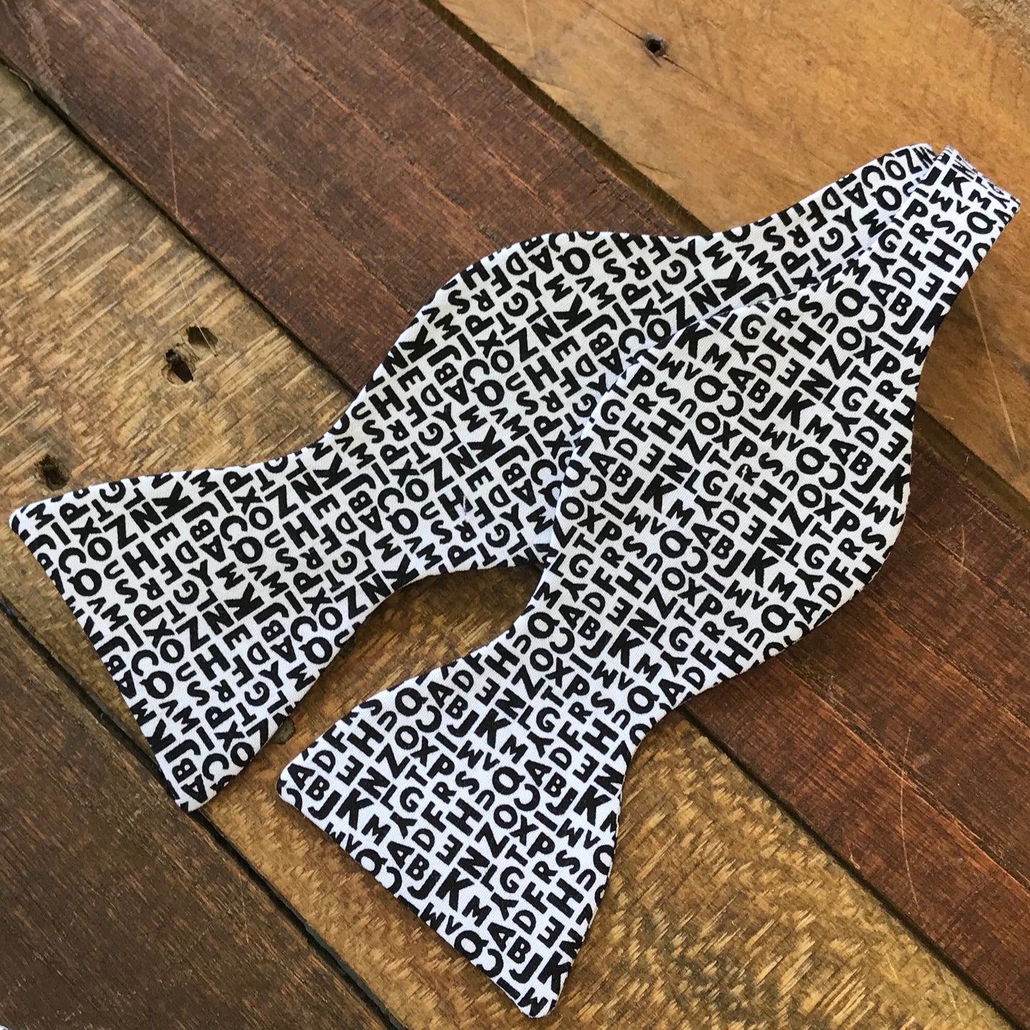 bow tie, bowtie, handmade bowtie, louisville kentucky bow tie, louisville bowtie